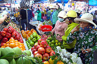 Sức mua bán tại chợ Tết Phan Thiết giảm