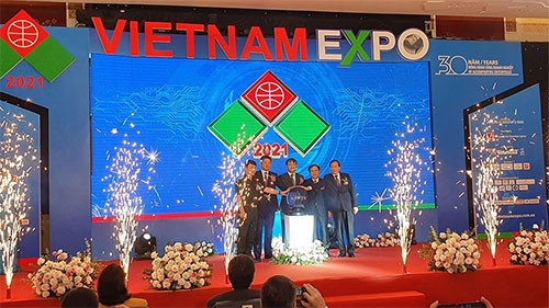 320 enterprises participate in Vietnam Expo 2021