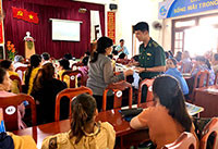 Tuyên truyền giáo dục pháp luật cho ngư dân Phú Quý