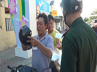 Tuy Phong: Ra quân nhắc nhở các cơ sở kinh doanh, người dân phòng dịch Covid - 19