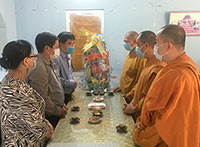 Hàm Tân: Thăm, chúc mừng Đại lễ Phật đản