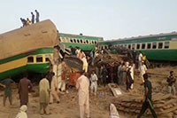 Tai nạn đường sắt kinh hoàng ở Pakistan, ít nhất 25 người thiệt mạng