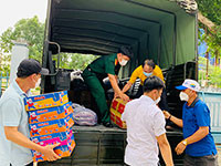 Ủy ban MTTQ Việt Nam tỉnh: Hỗ trợ thị xã La Gi 3 tấn hàng hóa thiết yếu