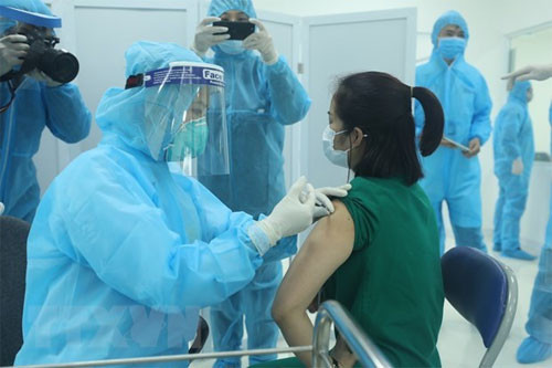 Vietnam begins COVID-19 vaccination on March 8