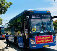 Xúc động chuyến xe đưa 65 công dân Nghệ An về quê