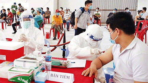 Vietnam gradually masters COVID-19 vaccine technology