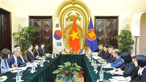 Vietnam, RoK conduct consultation on ASEAN-RoK relationship coordination