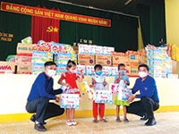 Ấm áp Tết Trung thu giữa mùa dịch