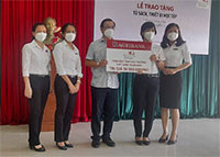 Agribank Bình Thuận: Tặng 50 triệu đồng cho Trường THPT Hàm Thuận Bắc