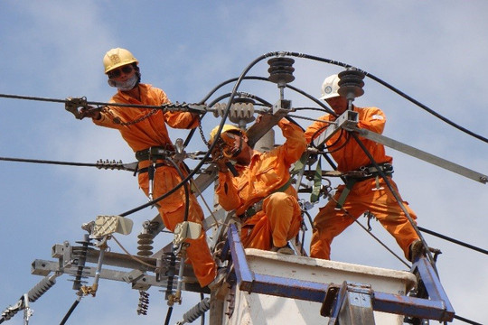 Vì sao các hộ dân thôn Hiệp Tân chưa được đấu nối nguồn điện mới?