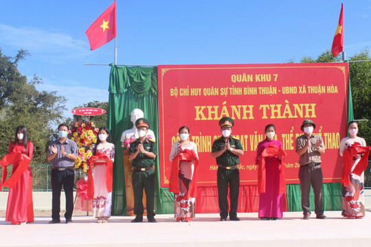 Bàn giao công trình văn hóa thể thao cho xã Thuận Hòa