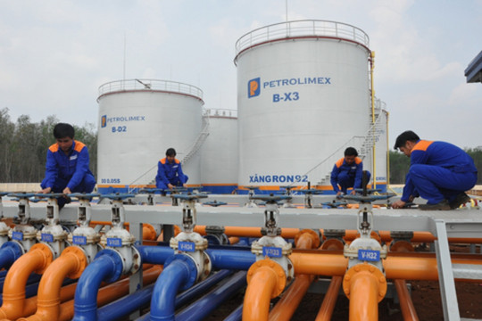 10 doanh nghiệp đầu mối nhập khẩu thêm 2,4 triệu m3 dầu trong Quý II