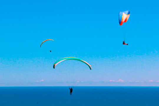 Exciting Paragliding in Binh Thuan