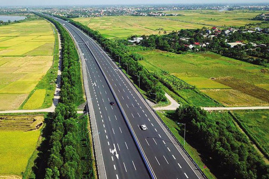 Quyết tâm hoàn thành 2.500km đường bộ cao tốc Bắc – Nam phía Đông