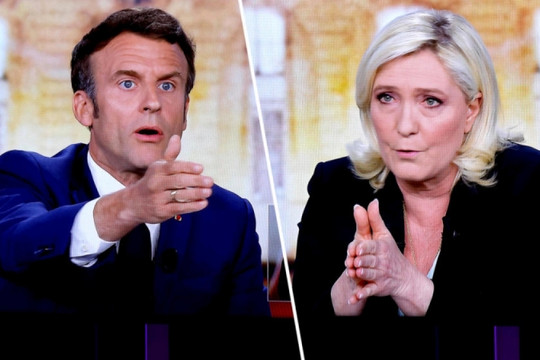 Tranh luận bầu cử tổng thống Pháp: Ông Macron tấn công, bà Le Pen điềm tĩnh