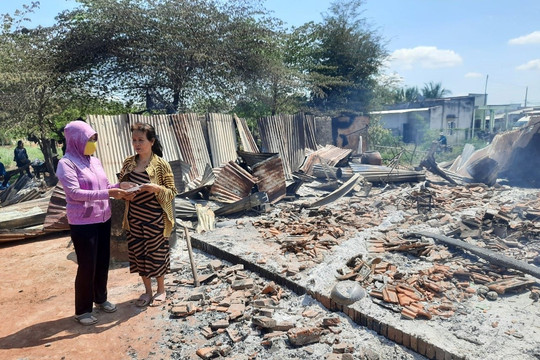 Hàm Thuận Bắc:﻿﻿ Cháy nhà dân tại xã Hàm Phú