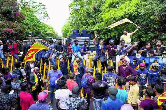 Sri Lanka ban bố tình trạng khẩn cấp
