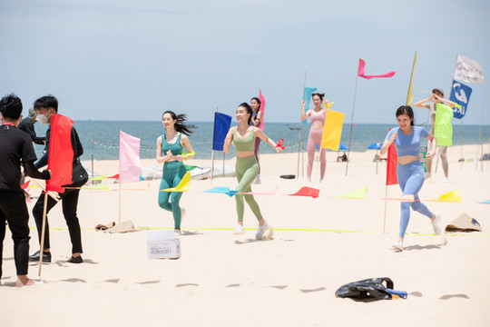 35 finalists of Miss Tourism Vietnam Global 2021 take rehearsal in Phan Thiet city ahead of the crown event 