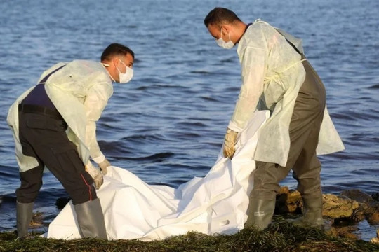 76 người mất tích ngoài bờ biển Tunisia