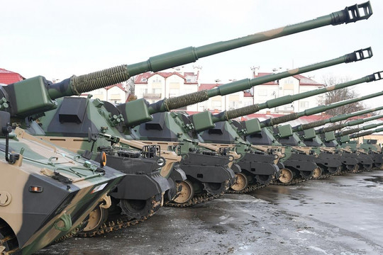 Thêm một quốc gia NATO gửi lựu pháo cho Ukraine