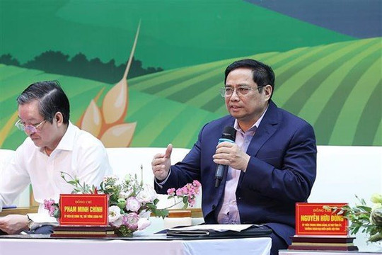 PM chairs dialogue with farmers nationwide