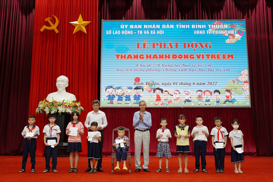 2022 Action Month for Children launched in Binh Thuan