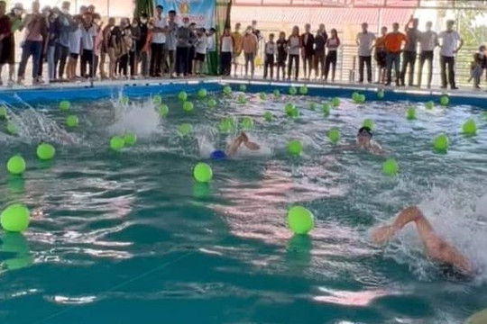Giải bơi lội dành cho học sinh Hàm Thuận Nam
