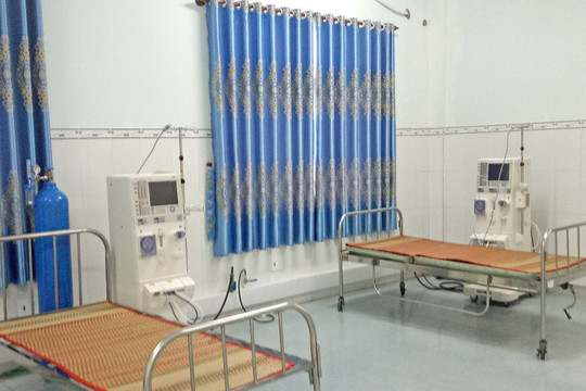 2 dialysis machines equipped in Phu Quy island district
