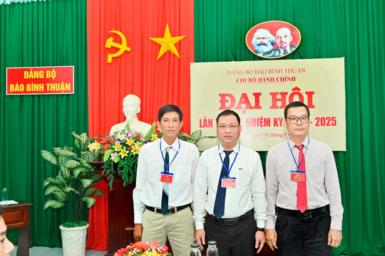 Đại hội Chi bộ Hành chính: ﻿﻿Phát huy tính sáng tạo, trí tuệ trong tham mưu để phát triển Báo Bình Thuận