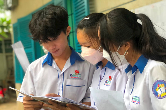 Bình Thuận có thí sinh đạt 9,75 điểm môn Ngữ văn kỳ thi tốt nghiệp THPT 2022  