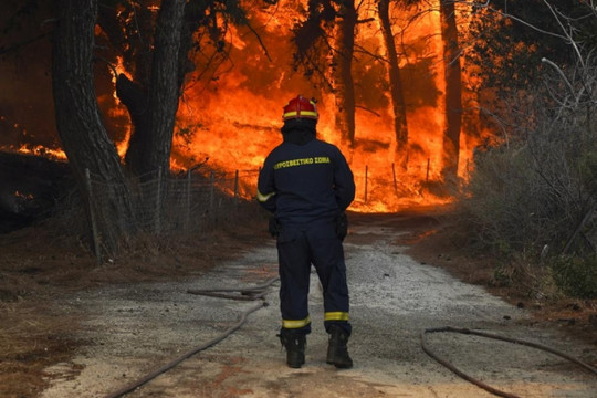 Hy Lạp chật vật ứng phó 4 trận hỏa hoạn lớn trong một ngày