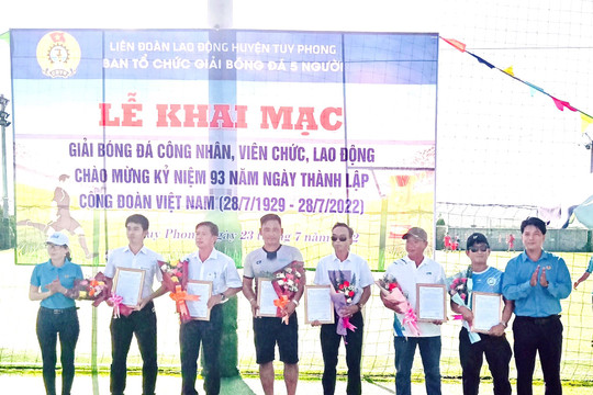 Tuy Phong:
Giải bóng đá chào mừng Ngày thành lập Công đoàn