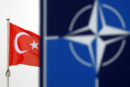 Thổ Nhĩ Kỳ - Thành viên NATO khó sống chung nhưng không thể sống thiếu