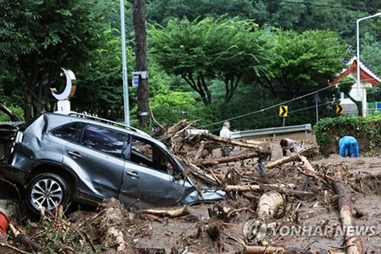 Mưa lũ tại Hàn Quốc làm 9 người tử vong, 7 người mất tích