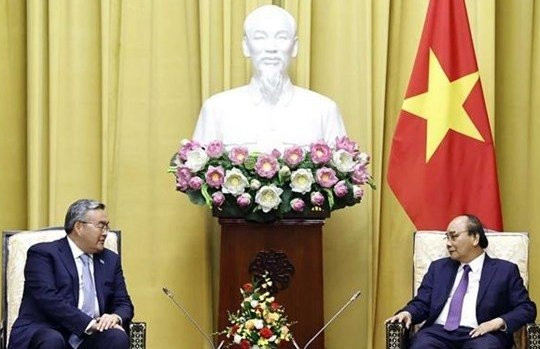 President suggests Vietnam, Kazakhstan enhance cooperation in areas of potential