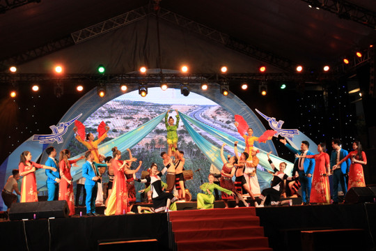 Culture and sporting festival of Binh Thuan’s ethnic groups jubilantly took place