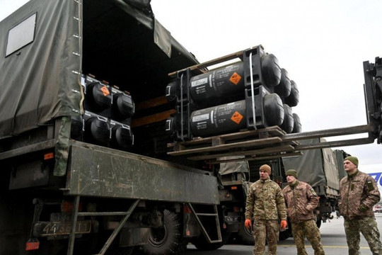 Mỹ tiếp tục viện trợ gần 3 tỷ USD vũ khí, trang bị cho Ukraine