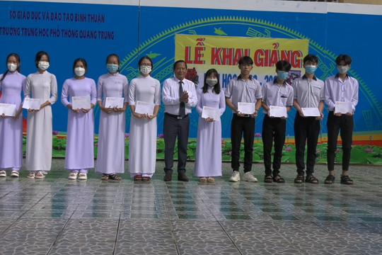 Trường THPT Quang Trung long trọng khai giảng năm học mới 2022-2023