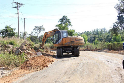Đầu tư nâng cấp sửa chữa tuyến đường Nha Mé đi Phong Phú