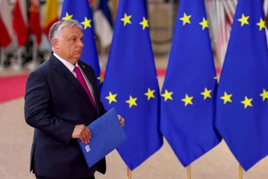 Thế khó của Hungary trong mối quan hệ với EU và Nga
