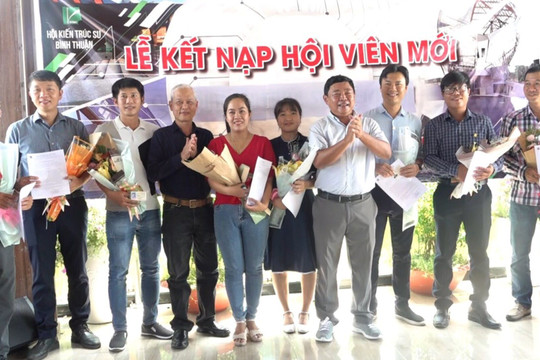 Hội Kiến trúc sư tỉnh Bình Thuận kết nạp hội viên mới