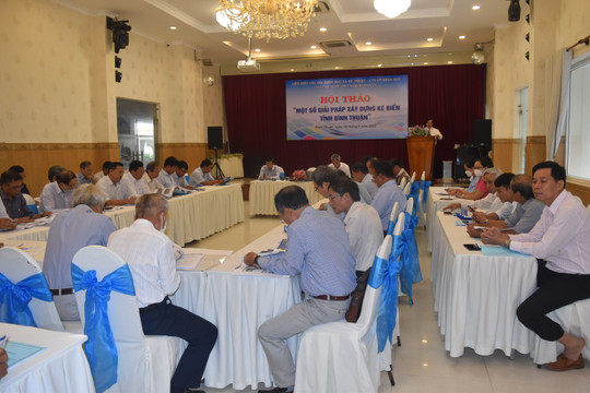 Hội thảo “Một số giải pháp xây dựng kè biển tỉnh Bình Thuận”