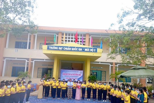 Trường THCS Nguyễn Bỉnh Khiêm ra mắt câu lạc bộ tiếng Anh