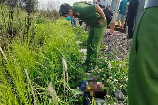 Điều tra nguyên nhân người đàn ông tử vong cạnh đường ray xe lửa