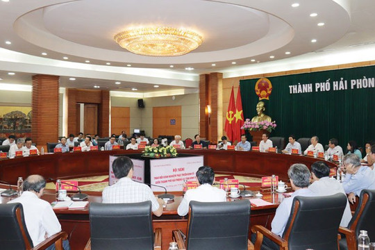 Binh Thuan province, Hai Phong city make exchanges in socio-economic development