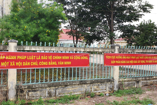 Hàm Thuận Nam:  Hưởng ứng "Ngày “Pháp luật Việt Nam”
