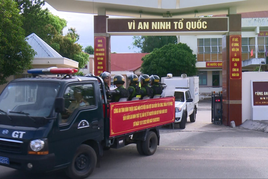 Hàm Thuận Bắc ra quân thực hiện cao điểm tấn công trấn áp tội phạm, đảm bảo ANTT