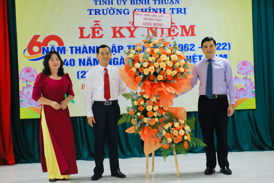 Trường Chính trị tỉnh:
Kỷ niệm 60 năm thành lập trường và 40 năm ngày Nhà giáo Việt Nam 