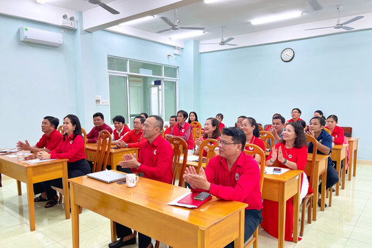 Sinh hoạt kỷ niệm 76 năm Ngày thành lập Hội Chữ thập đỏ Việt Nam