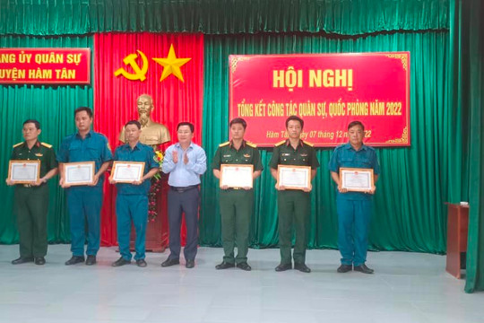 Hàm Tân: Tổng kết công tác quân sự, quốc phòng năm 2022